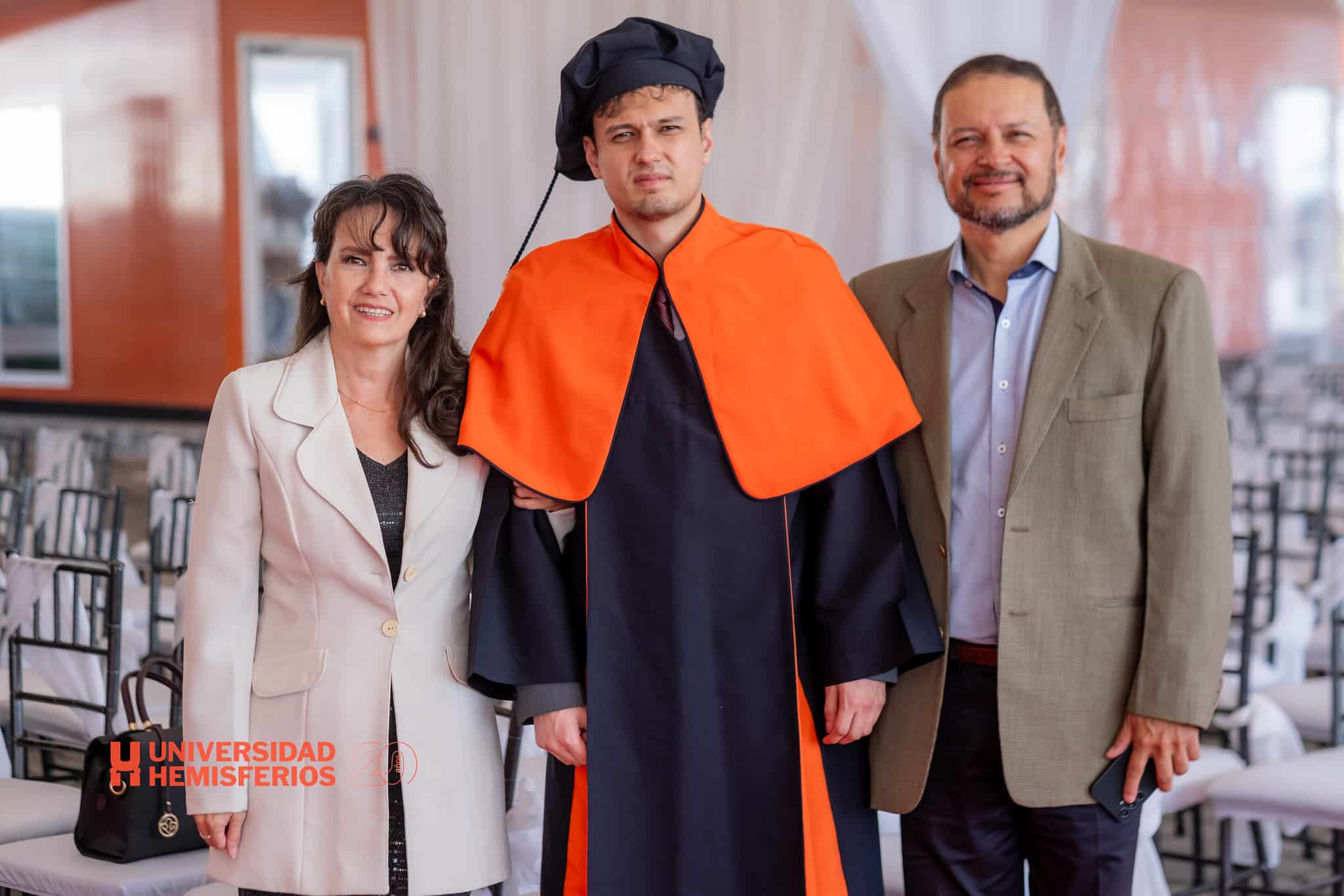 Universidad Hemisferios